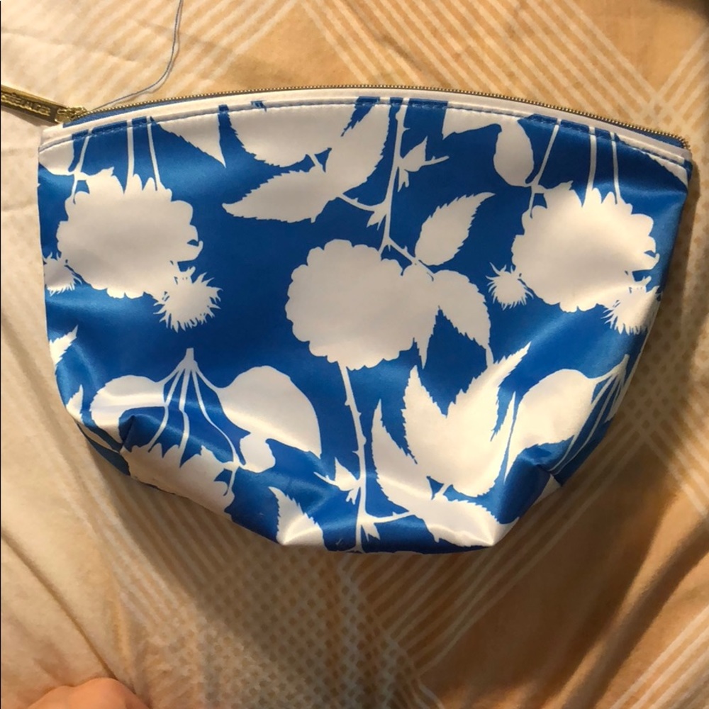 Clinique cosmetic pouch